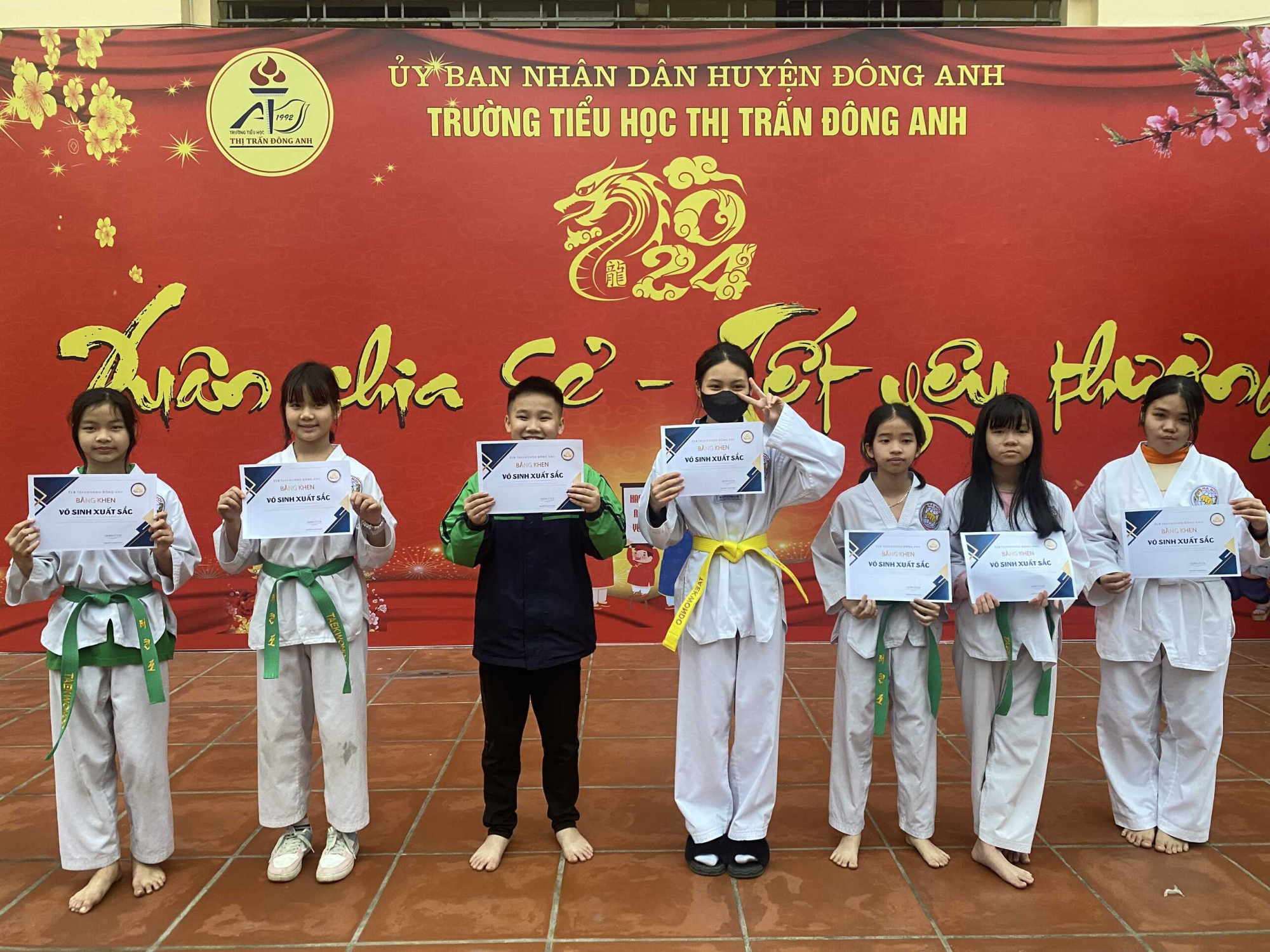 Công ty Expands Việt Nam tài trợ học bổng toàn phần